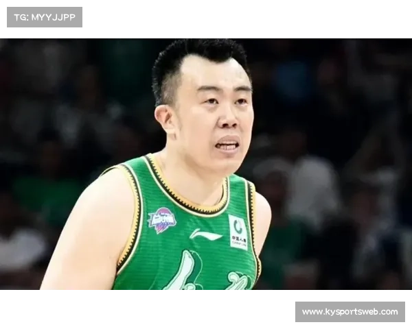 38岁韩德君退役未满两月强势复出再披辽篮战袍助力球队新赛季征程